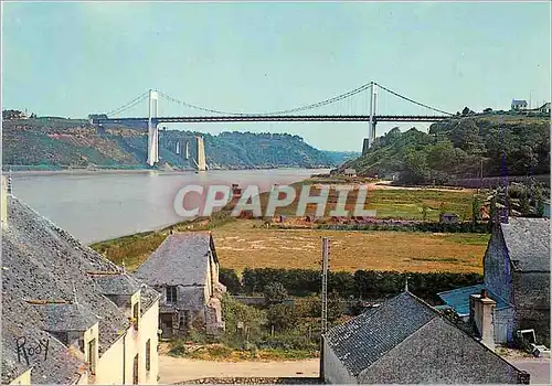 Cartes postales moderne La Roche Bernard Paysage sur la Vilaine Au Fond Le Pont Suspendu