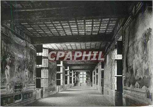 Cartes postales moderne Oiron (Deux Sevres) Le Chateau (XVIe et XVIIe S) Galerie de l'Aile Nord (Ier Moitie du XVIIe s)