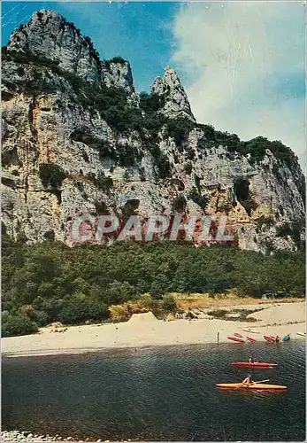 Moderne Karte Les Gorges de l'Ardeche Canoes sur la Riviere au pied du Rocher Charlemagne pres du Pont d'Arc