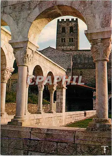 Cartes postales moderne Conflent Abbaye de St Michel de Cuxa (du IXe au XIe S) Le Clocher vu du Cloitre de Marbre Rose