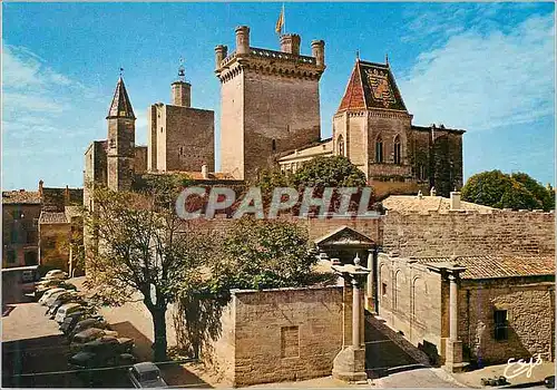 Cartes postales moderne Uzes (Gard) 1er Duche de France Batiment de la Vicomte Tour de L'Horloge Donjon dit Tour Bermond