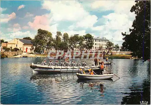 Moderne Karte Brest Centre de Formation Marine et le Plan d'eau Canoe Bateau Marins