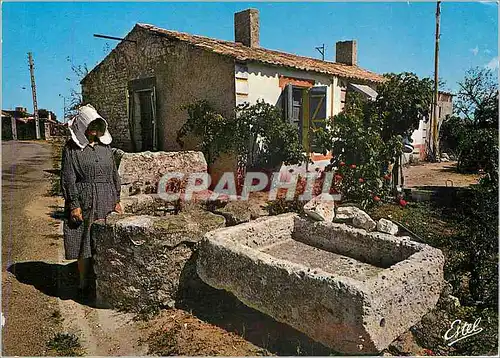 Cartes postales moderne La Cote Atlantique La Grand mere au Puits Folklore