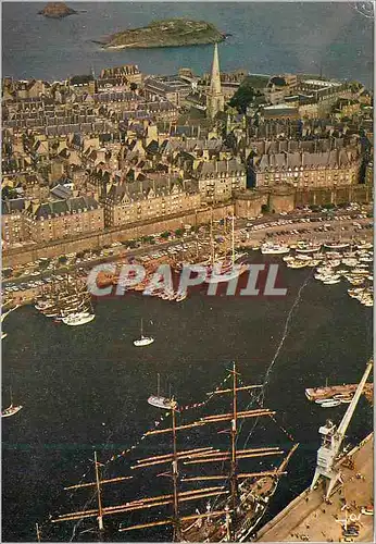 Cartes postales moderne Saint Malo La Bretagne en Couleurs Grand Voilier dans les Bassins a flot