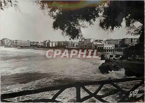 Cartes postales moderne Biarritz (Bses Pyr) La Grande Plage et le Casino