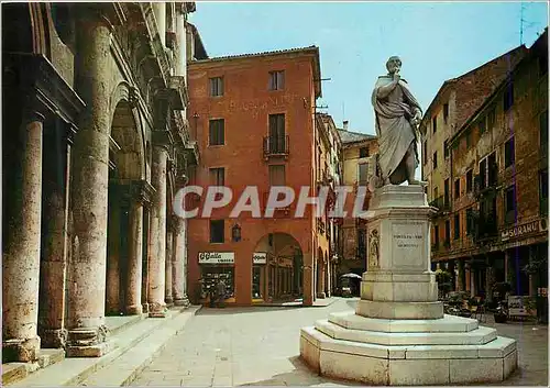 Cartes postales moderne Vicenza Petite Place et Monument Andrea Palladio