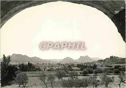 Cartes postales moderne Eygalieres en Provence Chaine des Alpes La France Touristique