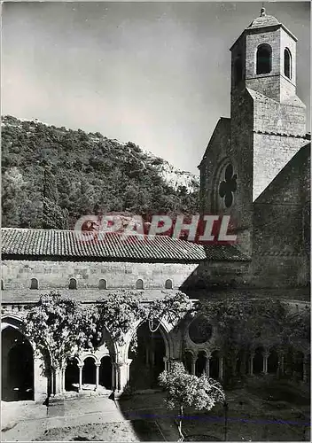 Cartes postales moderne Abbaye de Fontfroide (Bizanet par Narbonne Aude) Le Cloitre et le Clocher de l'Eglise