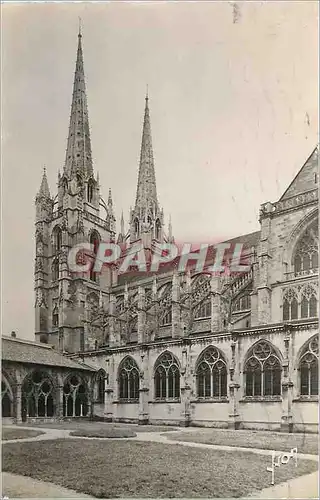 Cartes postales moderne Bayonne (B Pyr) La Cathedrale vue du Cloitre