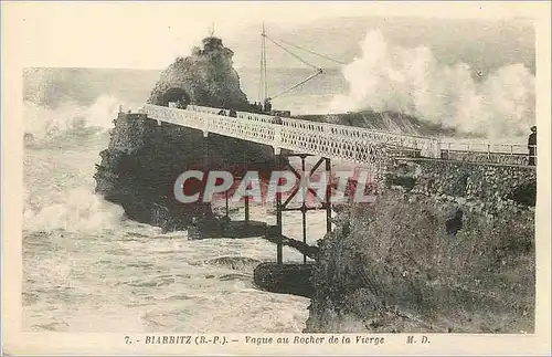 Ansichtskarte AK Biarritz (B P) Vague au Rocher de la Vierge