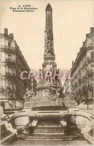 Cartes postales Lyon PLace de la Republique Monument Carnot