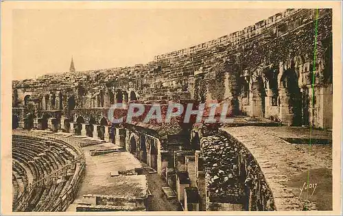 Ansichtskarte AK Nimes (Gard) L'Interieur des Arenes Galeries et Jardins