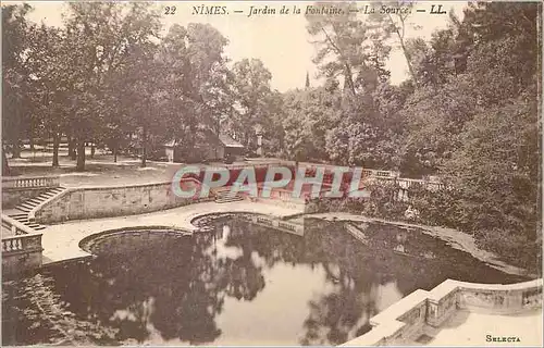 Cartes postales Nimes Le Jardin de la Fontaine La Source