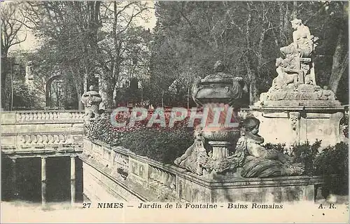 Cartes postales Nimes Le Jardin de la Fontaine Bains Romains