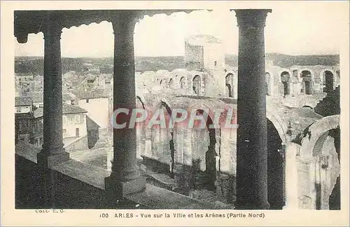 Ansichtskarte AK Arles Vue sur la Ville et les Arenes (Partie Nord)