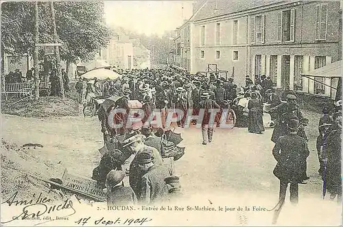 REPRO Houdan Entree de la Rue St Mathieu le Jour de la Foire