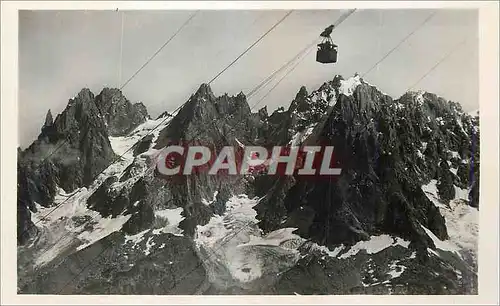 Cartes postales moderne Chamonix Teleferique de Plan Praz Brevent et les Aiguilles