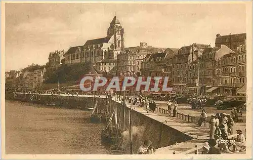 Cartes postales Le Treport les Quais la Cote d'Opale Bateaux