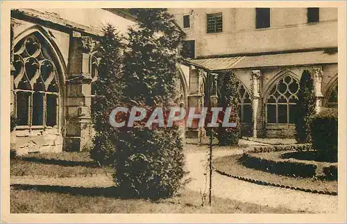 Ansichtskarte AK Abbaye de Saint Wandrille Dans le Jardin du Cloitre