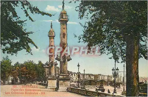 Ansichtskarte AK Bordeaux Place des Quinconces Les Colonnes Rostrales