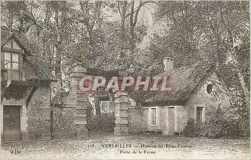 Ansichtskarte AK Versailles Hameau du Petit Trianon Porte de la Ferme