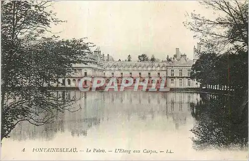 Cartes postales Fontainebleau Le Palais L'Etang aux Carpes