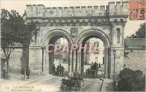 Ansichtskarte AK La Rochelle Porte Saint Nicolas Caleche