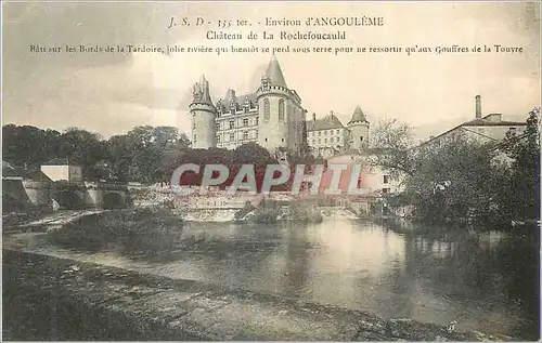 Cartes postales Environs d'Angouleme Chateau de la Rochefoucauld Bati sur les Bords de la Tardoire