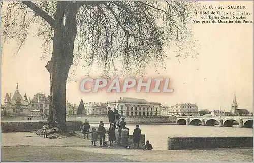 Cartes postales Saumur l'Hotel de Ville le Theatre et l'Eglise Saint Nicolas vue prise du Quartier des Ponts Enf