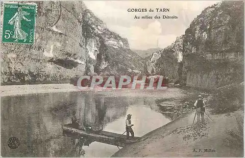 Cartes postales Gorges du Tarn Au milieu des Detroits