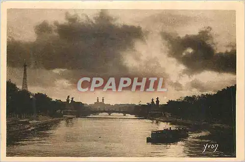 Cartes postales Paris En Flanant Tour Eiffel Perspective sur la Seine vue du Pont de la Concorde