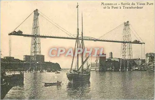 REPRO Marseille Sortie du Vieux Port et le Pont a Transbordeur Bateau