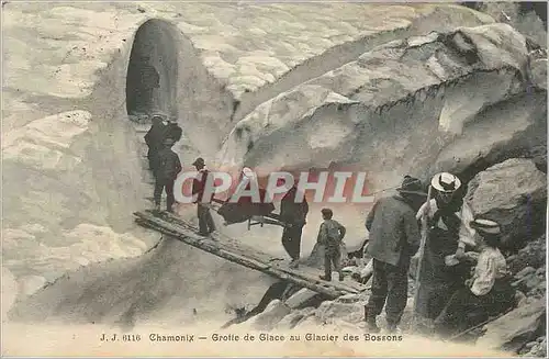 Cartes postales Chamonix Grotte de Glace au Glacier des Bossons Alpinisme