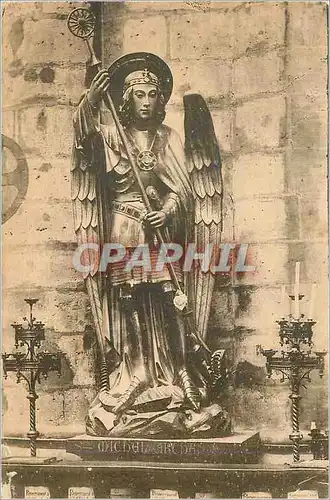 Cartes postales Bruxelles Collegial SS Michel et Gudule Statue de Ste Gudule