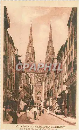 Cartes postales Clermont Ferrand Rue des Gras et Cathedrale