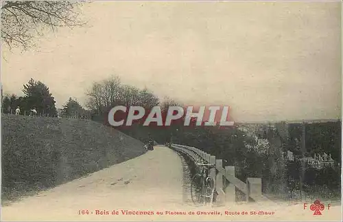 Cartes postales Bois de Vincennes au Plateau de Gravelle Route de St Maur Velo Cycle