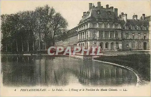 Ansichtskarte AK Fontainebleau Le Palais L'Etang et le Pavillon du Musee Chinois