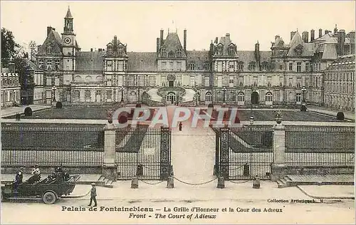 Ansichtskarte AK Palais de Fontainebleau La Grille d'Honneur et la Cour des Adieux