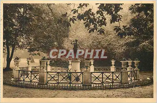 Cartes postales Fontainebleau (S et M) Jardins du Palais Fontaine de Diane la Douce France