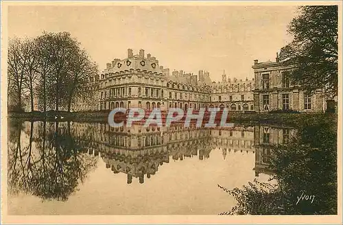 Ansichtskarte AK Fontainebleau (S et M) le Palais Vue d'Ensemble la Douce France