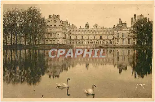 Cartes postales Fontainebleau (S et M) le Palais et l'Etang des Carpes la Douce France