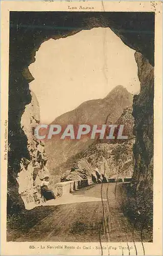 Ansichtskarte AK Les Alpes La Nouvelle Route du Guil Sortie d'un Tunnel