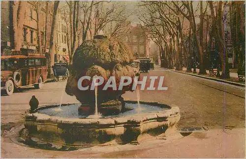 Cartes postales Aix en Provence La Fontaine d'Eau Chaude Automobile