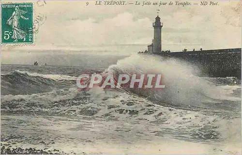 Ansichtskarte AK Le Treport La Jetee un Jour de Tempete Phare