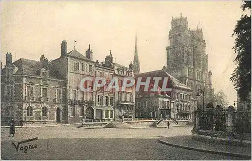 Cartes postales Orleans Place de l'Etape et la Cathedrale