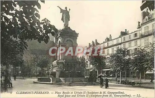 Ansichtskarte AK Clermont Ferrand Place Royale et Urbain II