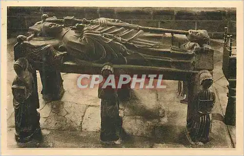 Cartes postales Locronan Tombeau Gothique du XVIe siecle de Saint Ronan