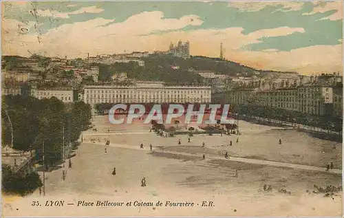 Ansichtskarte AK Lyon Place Bellecour et Coteau de Fourviere