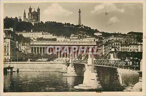 Cartes postales moderne Lyon Le Palais de Justice et la Colline de Fourviere