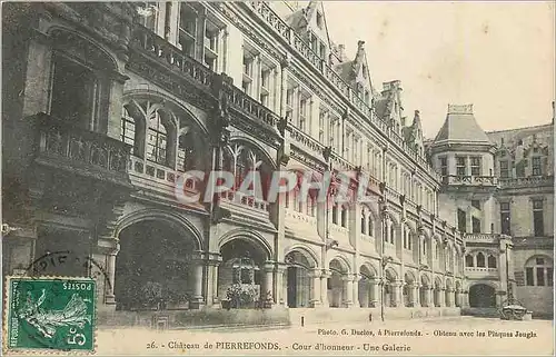 Cartes postales Chateau de Pierrefonds Cour d'Honneur Une Galerie